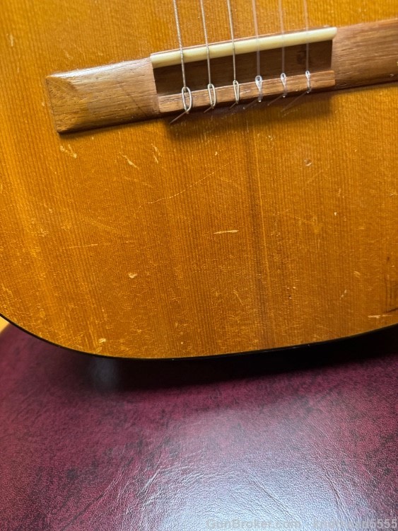 GIBSON CLASSICAL GUITAR FROM 1960'S IN ORIGINAL CONDITION!-img-25