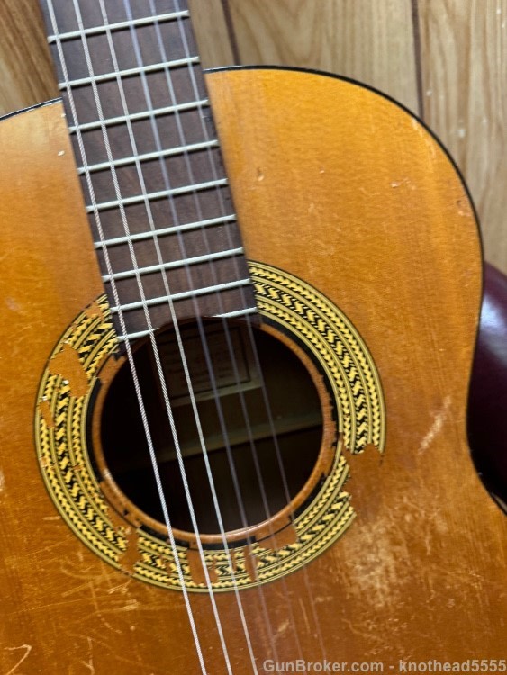 GIBSON CLASSICAL GUITAR FROM 1960'S IN ORIGINAL CONDITION!-img-28