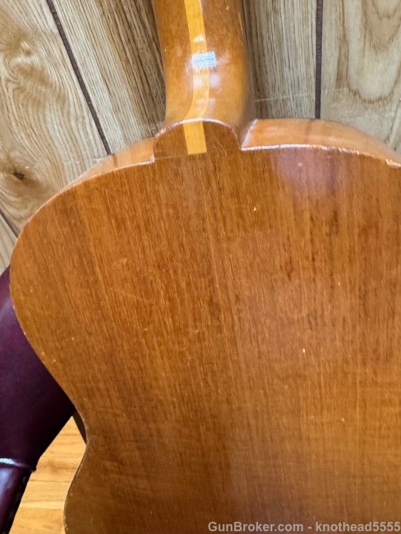 GIBSON CLASSICAL GUITAR FROM 1960'S IN ORIGINAL CONDITION!-img-34