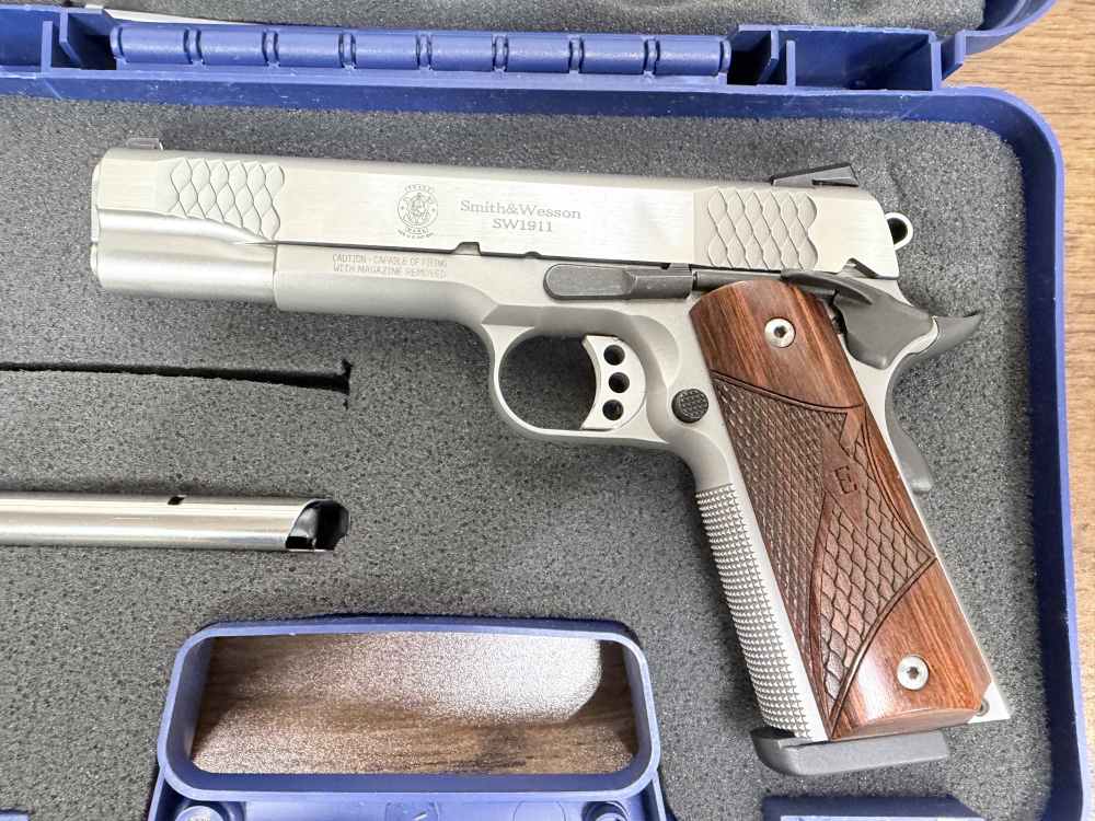 Smith & Wesson SW1911 Enhanced E-Series – .45 ACP-img-1