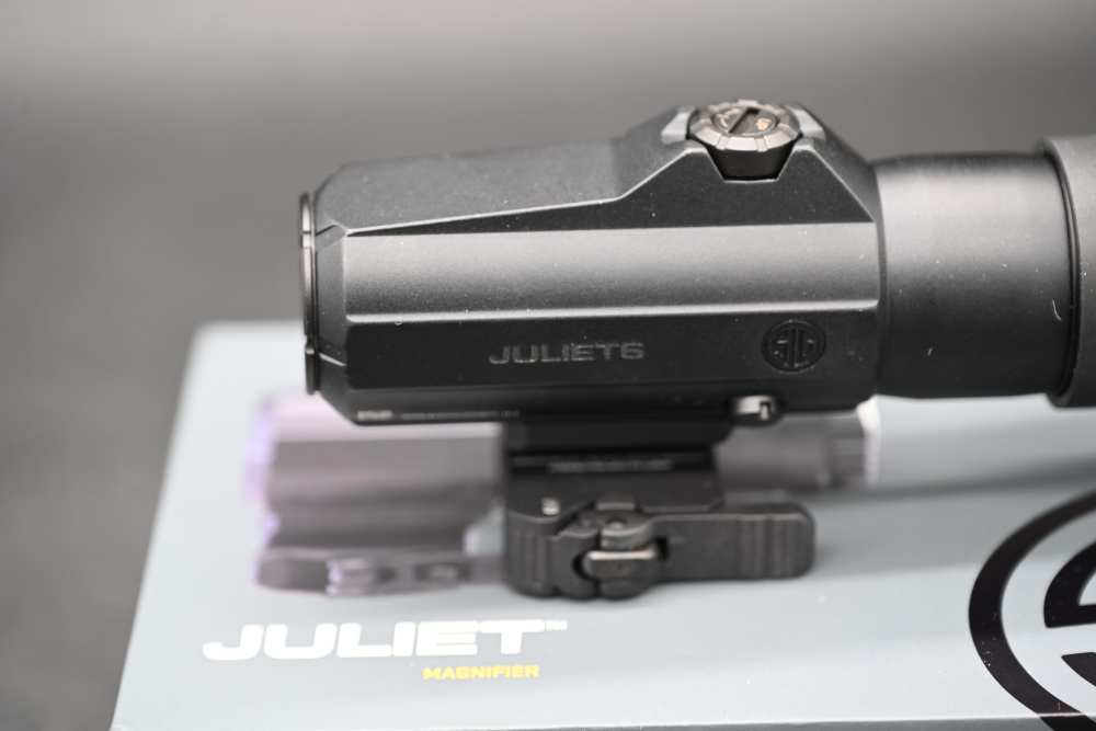 SIG Sauer JULIET6 6x24mm Magnifier w/ QD Mount & Box-img-1