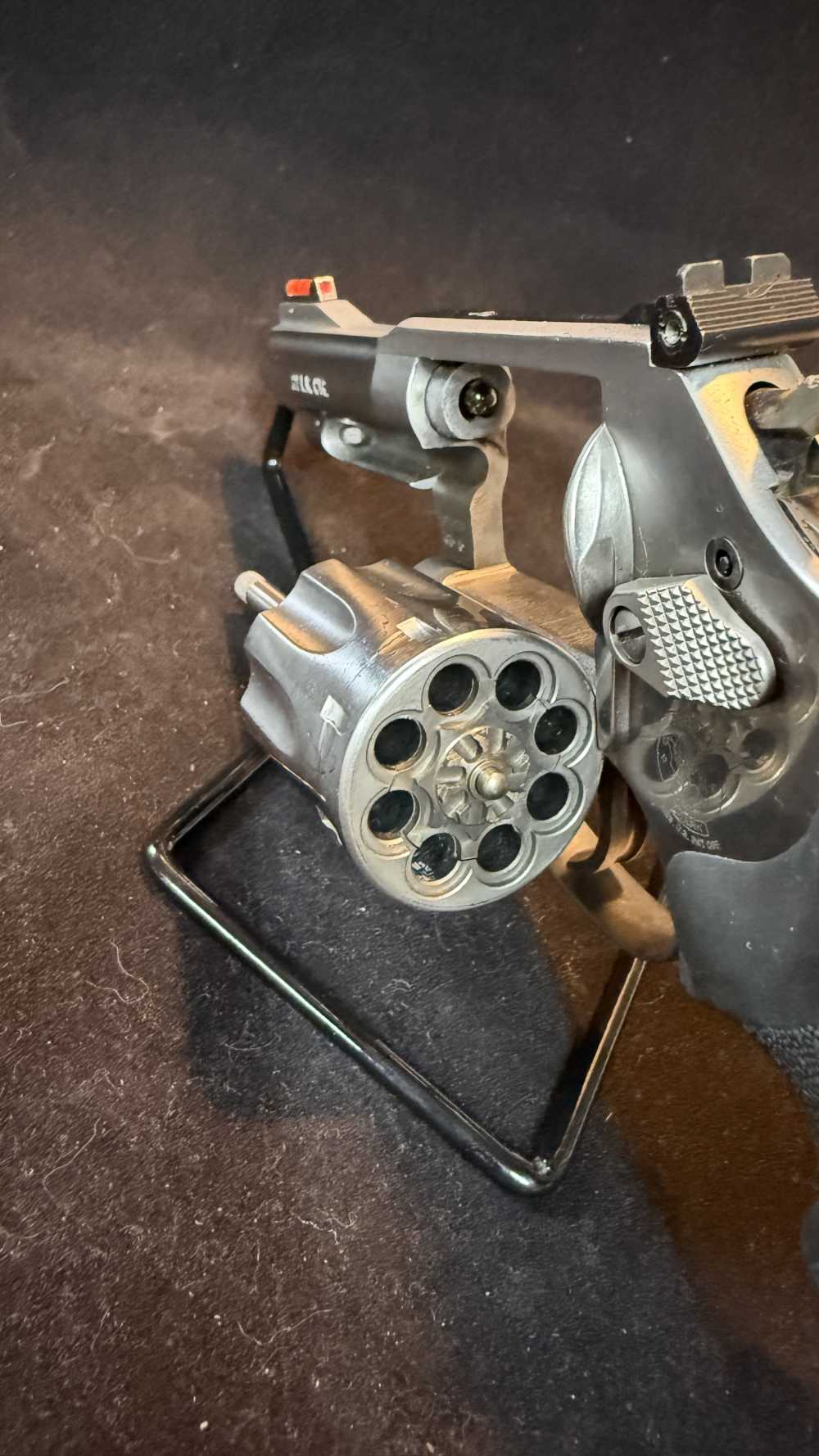 Smith & Wesson Model 63-5 .22 LR Stainless 3" 8-Shot Revolver w/ Box & Pape-img-2