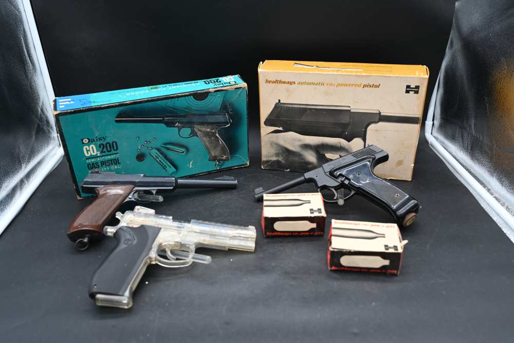 3 Vintage Air Pistol Lot – S&W 4506 Daisy CO2 200 Healthways Plainsman 175-img-0