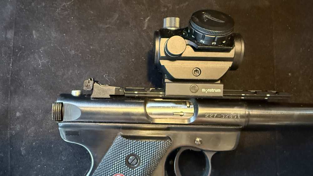 Ruger Mark III Target .22 LR Bull Barrel w/ Bushnell Red Dot, Rail, Case & -img-2