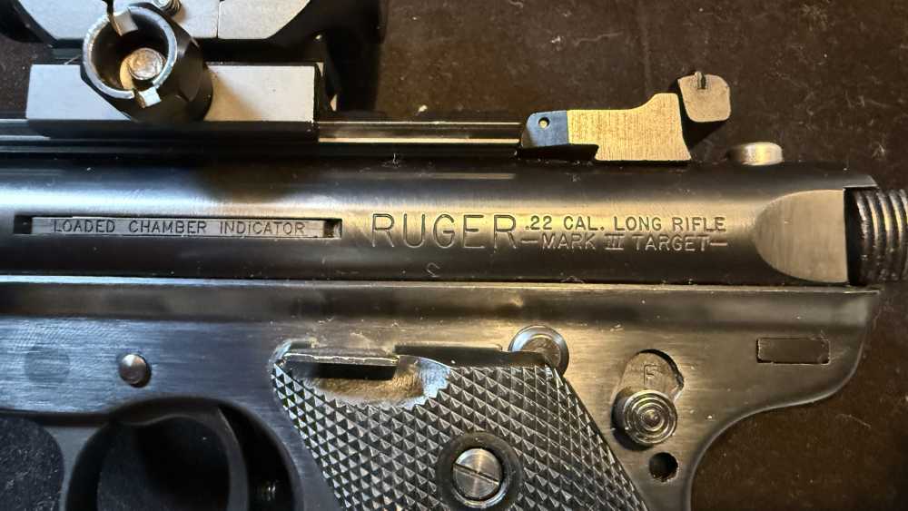 Ruger Mark III Target .22 LR Bull Barrel w/ Bushnell Red Dot, Rail, Case & -img-5