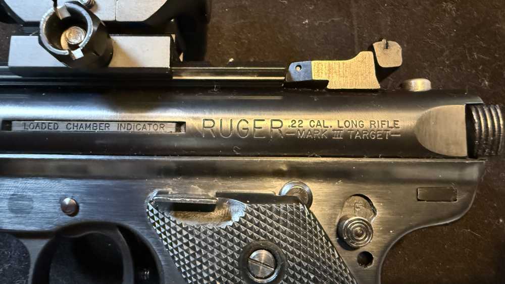 Ruger Mark III Target .22 LR Bull Barrel w/ Bushnell Red Dot, Rail, Case & -img-7