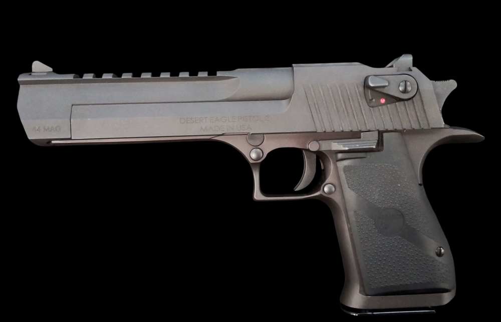 DESERT EAGLE 44MAG WITH ONE MAG AND BOX-img-2