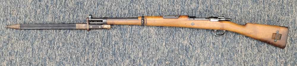  model 1916 Spanish Mauser with bayonet -img-0
