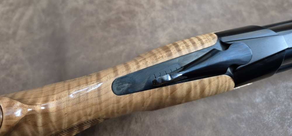 NIB BROWNING BT-99 MAX MAPLE 12GA 32" CASE-img-2