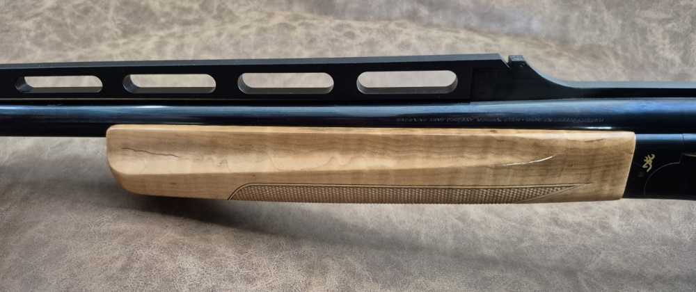 NIB BROWNING BT-99 MAX MAPLE 12GA 32" CASE-img-10