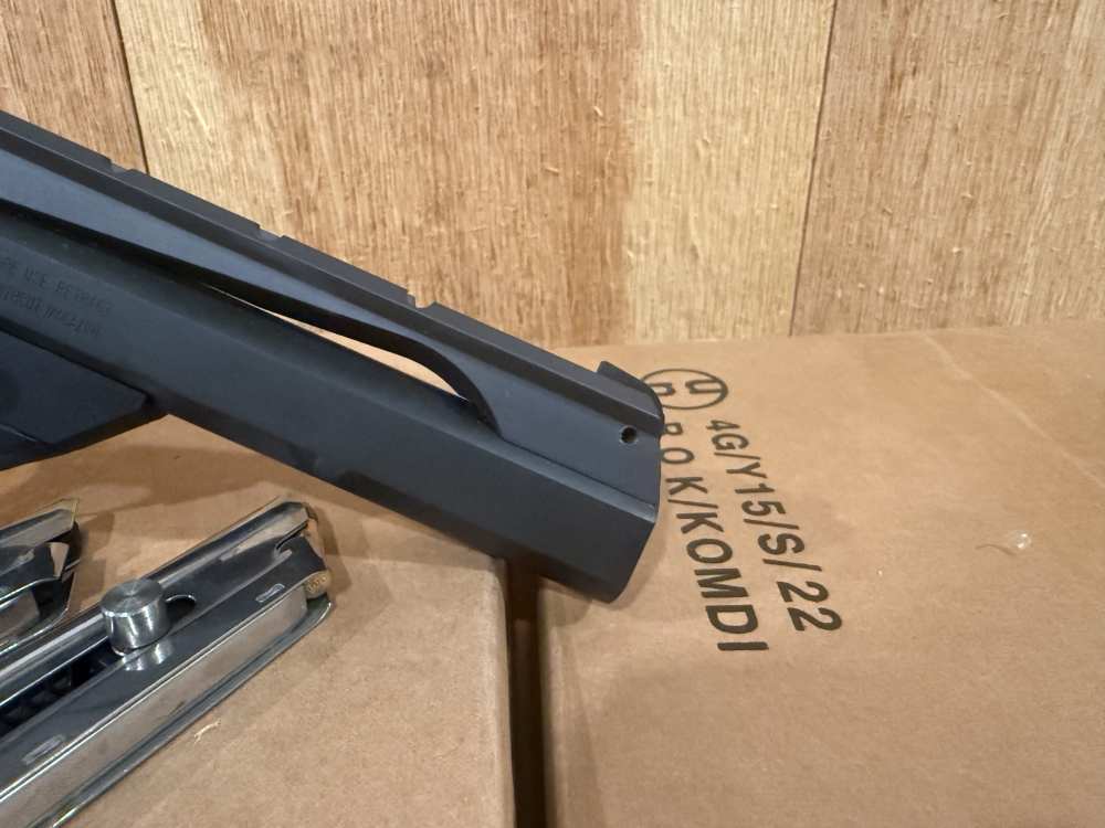 Amazing Beretta N22 NEOS .22 LR 6” Two 10rd Magazines -img-5