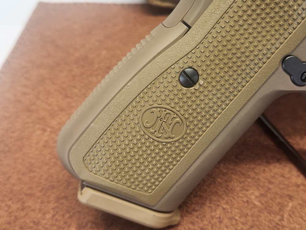 FN Hi Power 9mm 5" Barrel (2) Magazines Factory Bag-img-23