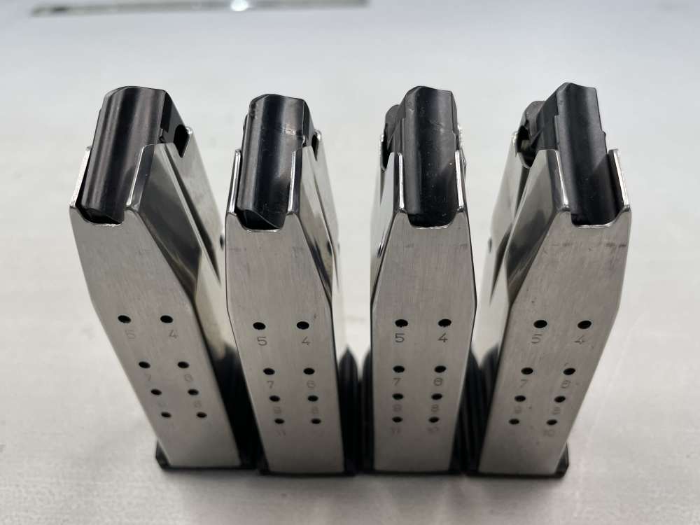 4 x Factory Springfield Armory Hellcat 11 round 9mm magazines w finger rest-img-5