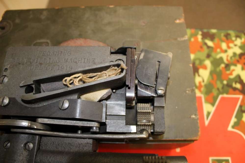 Browning Belt Filling Machine  Model of 1918-img-6