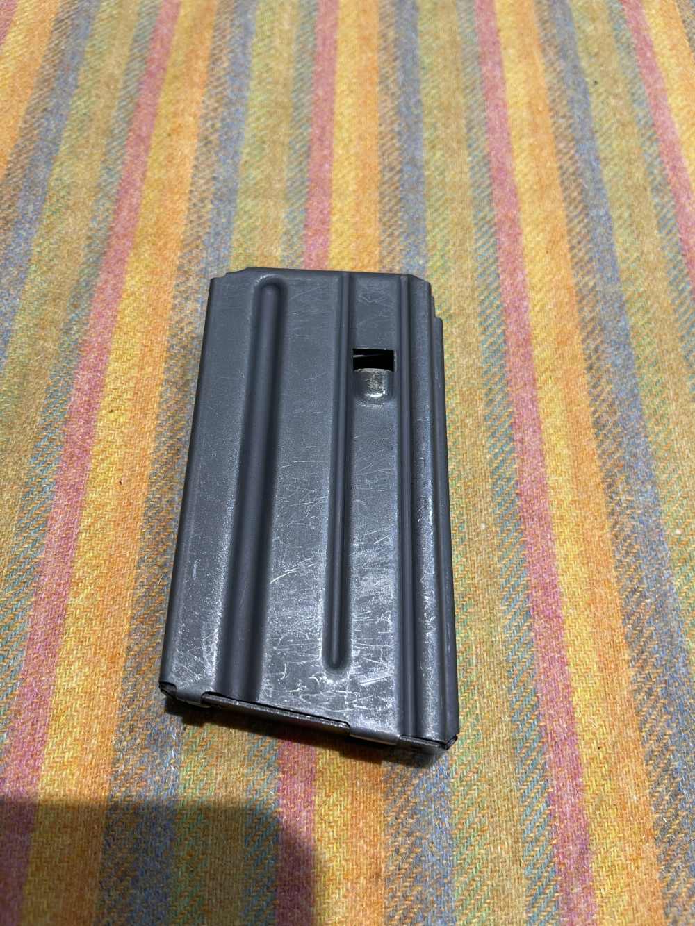 Early Factory Colt 5rd metal magazine in 7.62x39 -img-1