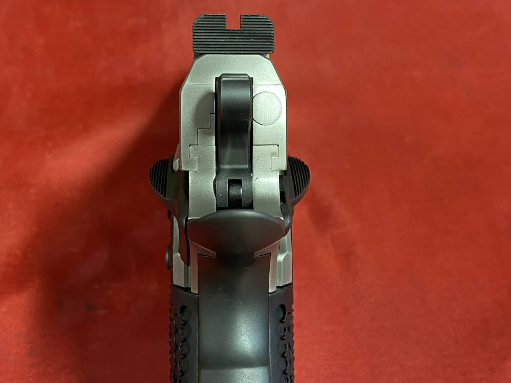 Nighthawk Custom BDS Commander 9mm IOS Aggressive Grip New In Box-img-14