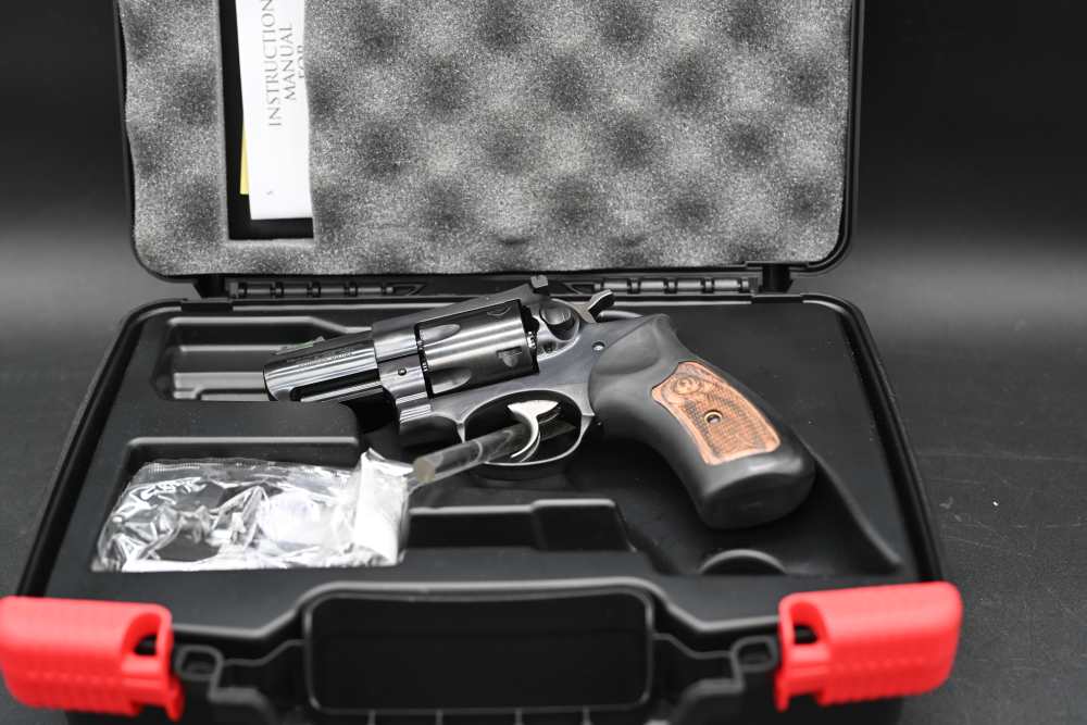 RUGER GP100 TALO .357 MAG 2.5" BLUED 6-SHOT REVOLVER W/ CASE-img-0