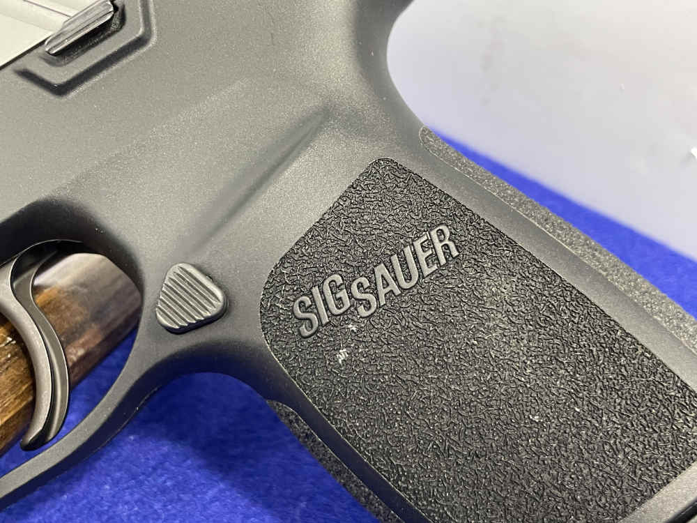 Sig Sauer P320 9mm 5" Stainless *SILENCERCO THREADED BARREL W/ EXTRA FRAME*-img-9