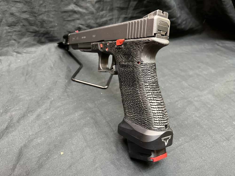 Glock 17L Gen 3 9mm Zev Trigger and Comp 3 Mags Taran Magwell-img-8