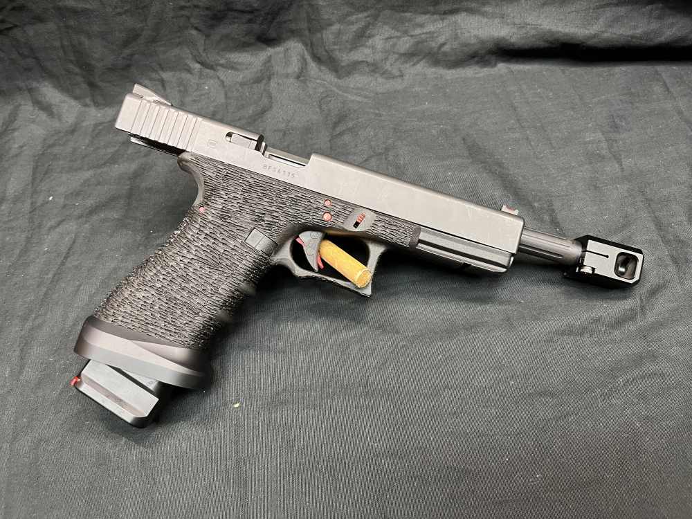 Glock 17L Gen 3 9mm Zev Trigger and Comp 3 Mags Taran Magwell-img-5