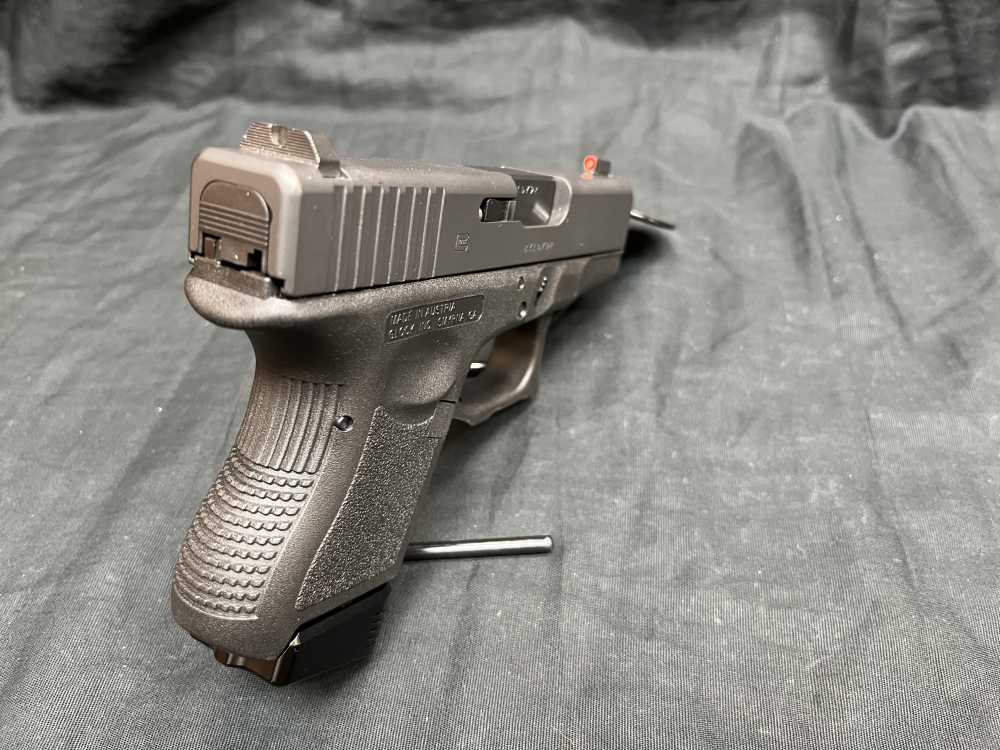 Glock 26 Gen 3 9mm 3.4" Pistol Night Sights G26 Factory Case-img-7