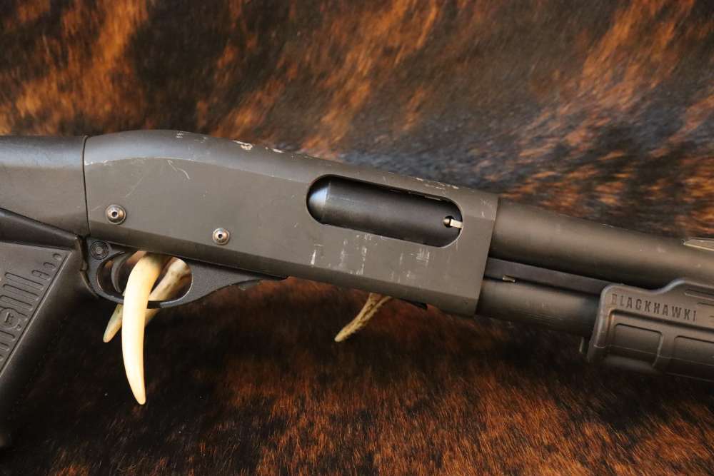 Remington 870 Police Magnum 12ga Pump Action Shotgun-img-2