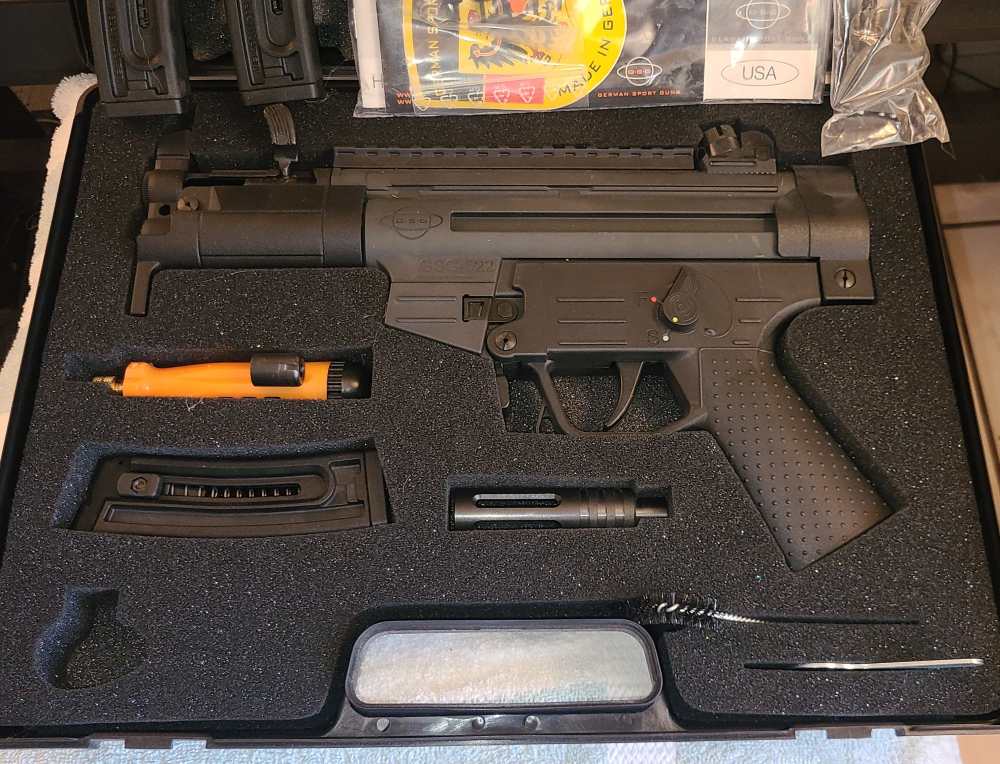 GSG-522PK .22 LR Pistol — Pristine/Never Fired — Case, Papers & 3 Mags-img-2
