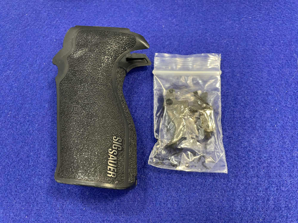 Sig Sauer P227 .45ACP 4.25" Black *PRE-INSTALLED STREAMLIGHT TLR-1HL LIGHT*-img-5
