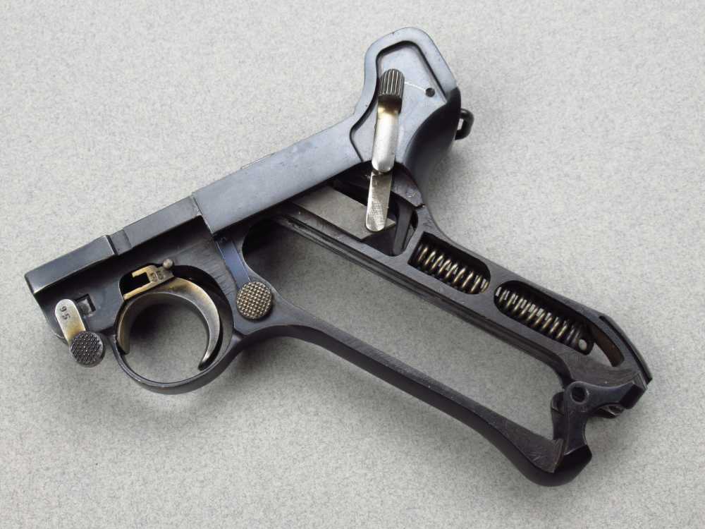 Very Nice 1936 S/42 German pre WWII Luger p08 pistol in 9mm Mauser P38-img-121