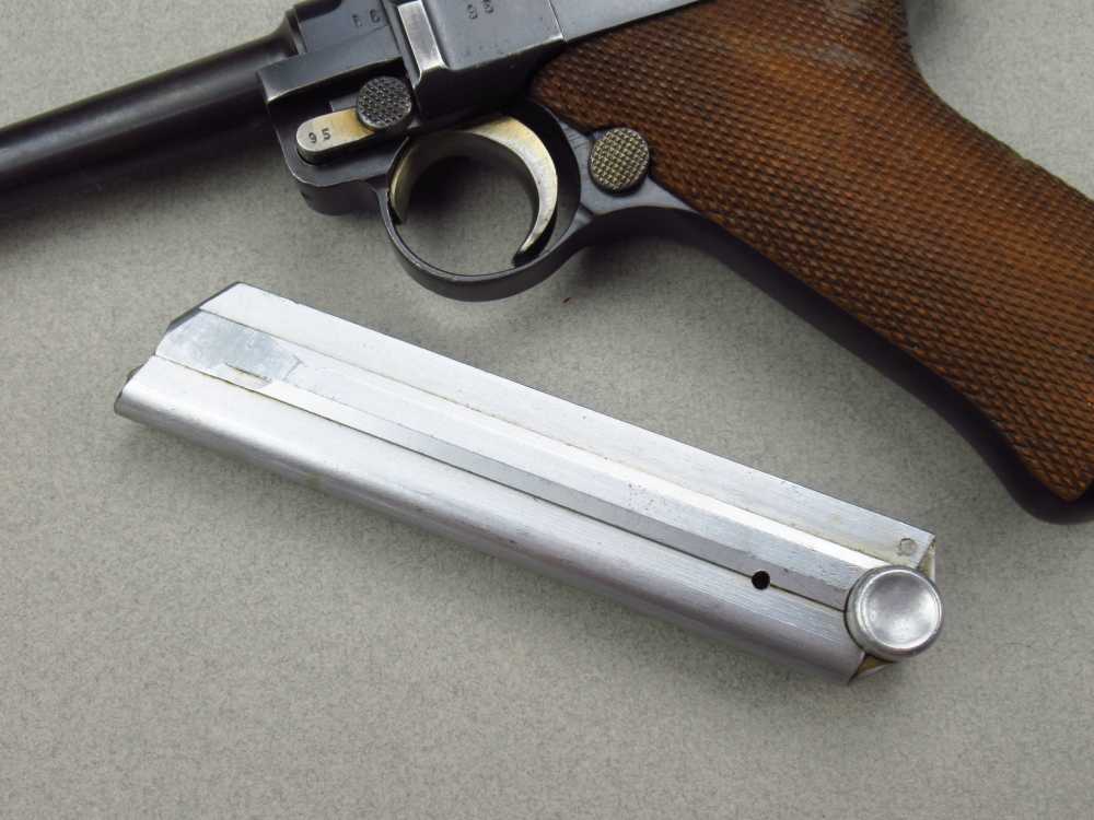 Very Nice 1936 S/42 German pre WWII Luger p08 pistol in 9mm Mauser P38-img-133
