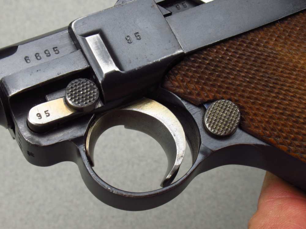 Very Nice 1936 S/42 German pre WWII Luger p08 pistol in 9mm Mauser P38-img-18