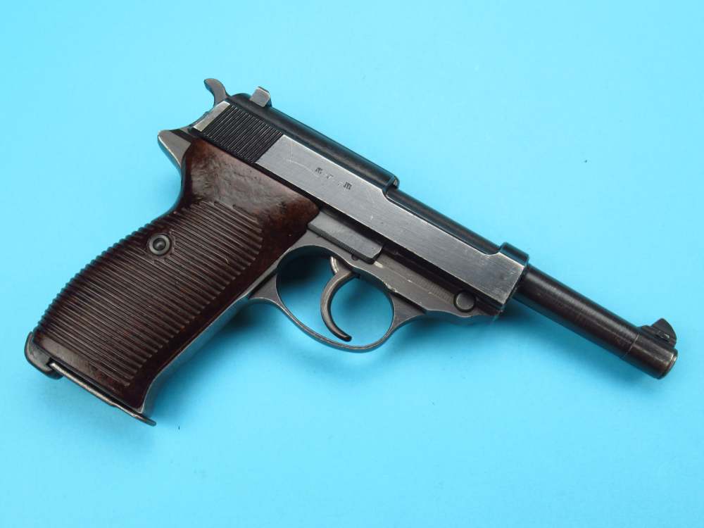 Late 1944 German WWII Walther P38 AC44 9mm Luger Mauser CYQ pistol-img-32