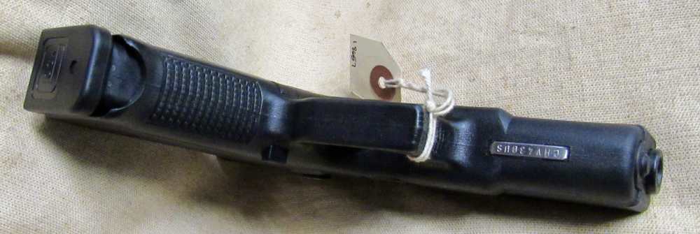Glock 19 GEN2 9mm Semi-Auto Pistol .01 NO RESERVE-img-6