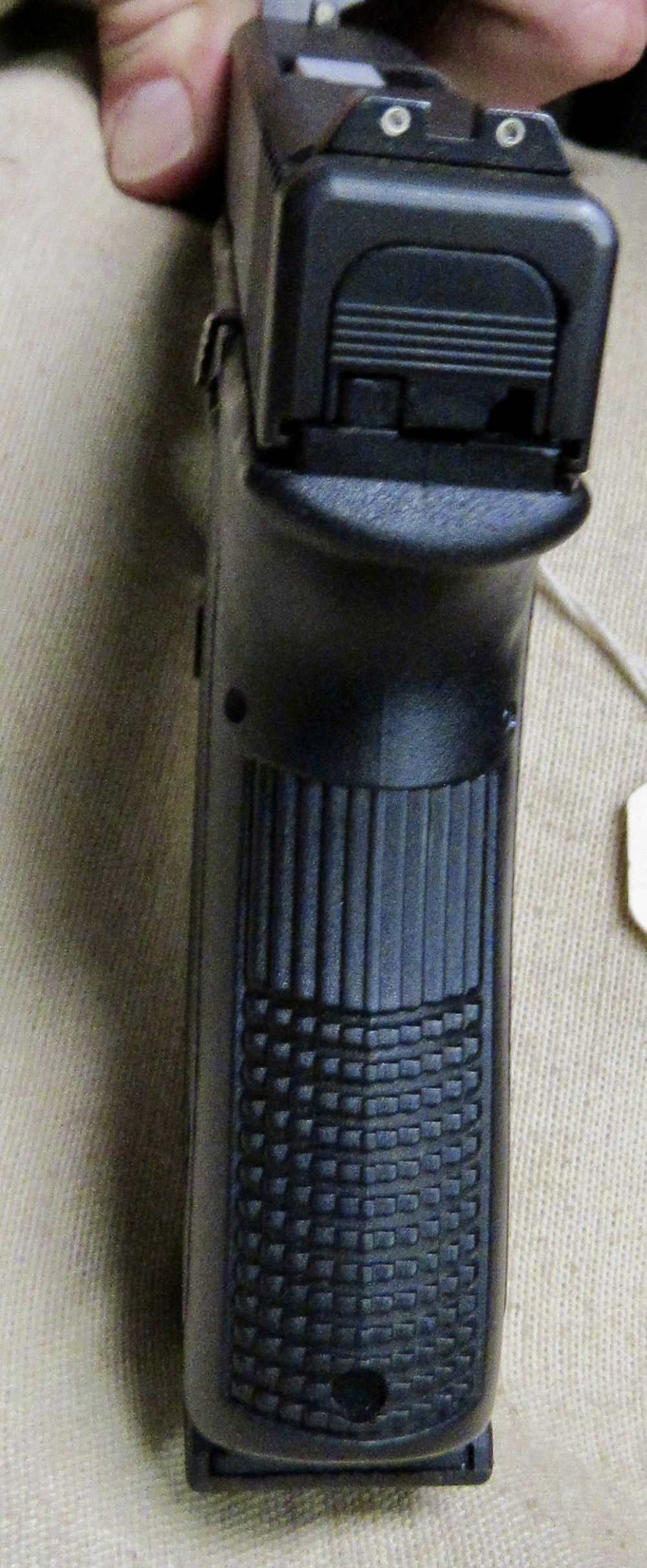 Glock 19 GEN2 9mm Semi-Auto Pistol .01 NO RESERVE-img-10