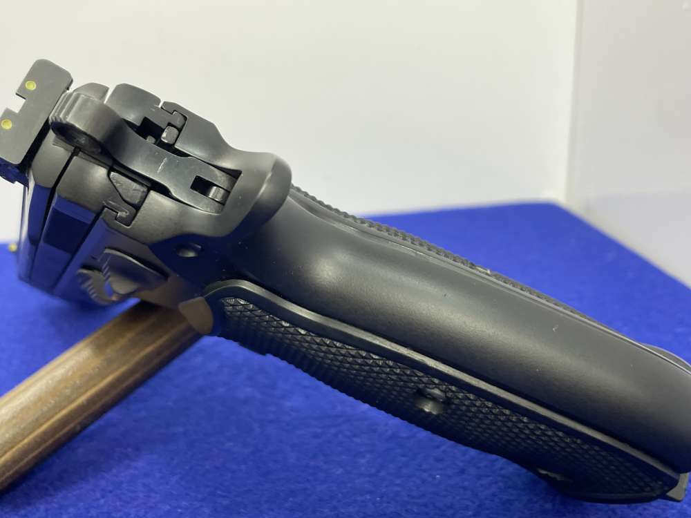 2004 CZ 75 Kadet .22LR 4.8" Black *AMAZING TRAINING RIMFIRE DA/SA HANDGUN*-img-23