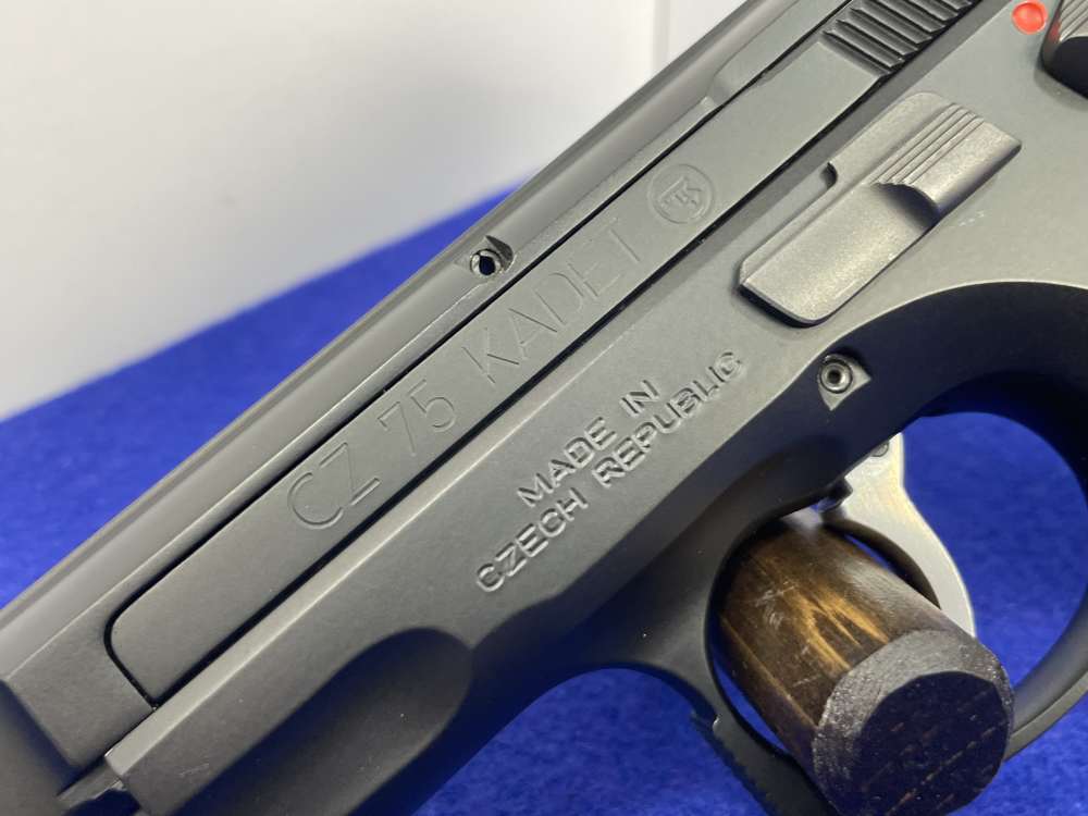 2004 CZ 75 Kadet .22LR 4.8" Black *AMAZING TRAINING RIMFIRE DA/SA HANDGUN*-img-10