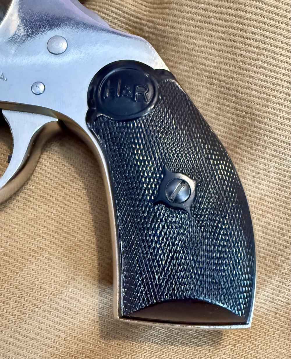 H&R Model 733 Revolver. .32 SW. 1971 mfg. C&R. With holster and lock. -img-10