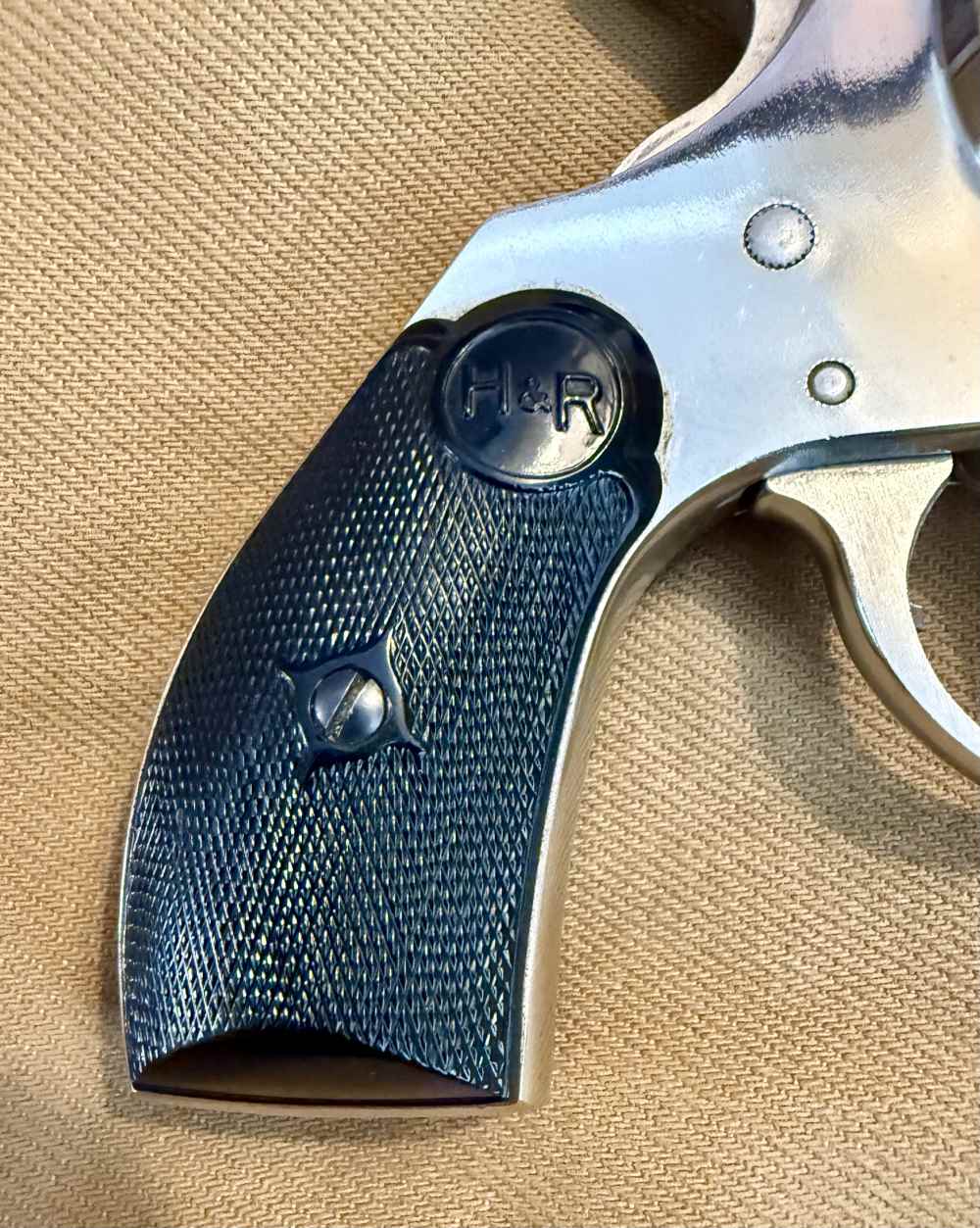 H&R Model 733 Revolver. .32 SW. 1971 mfg. C&R. With holster and lock. -img-9