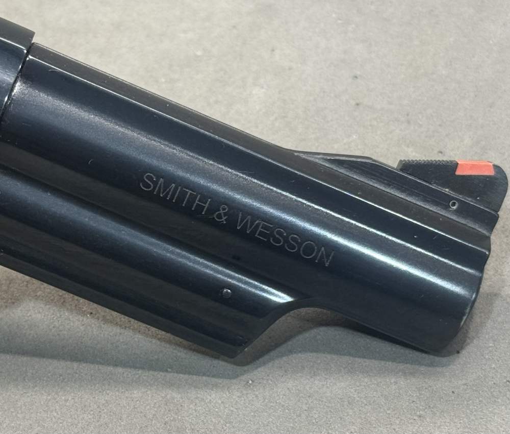 USED Smith & Wesson Model 29 4" 44 Mag Blued Finish Original Case-img-12