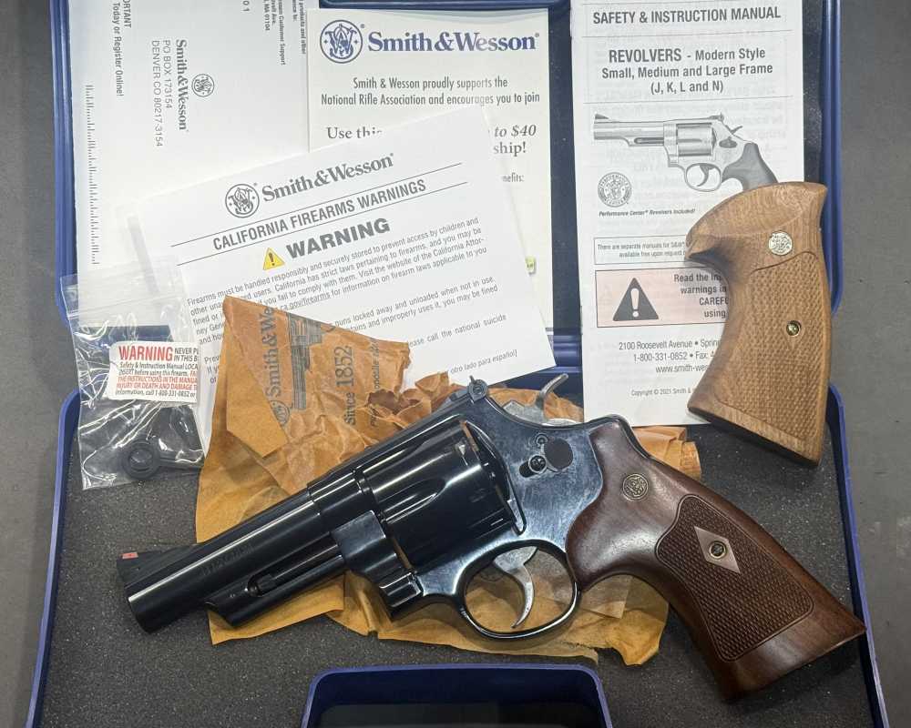 USED Smith & Wesson Model 29 4" 44 Mag Blued Finish Original Case-img-0