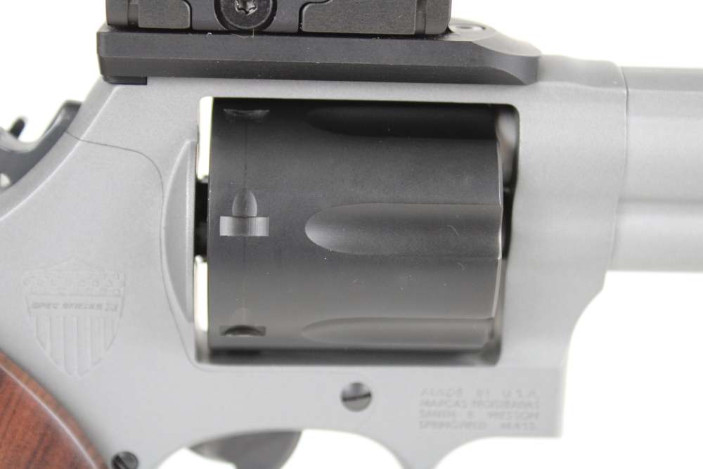 Smith & Wesson Spec Series R Model 686 Plus No Lock with Aimpoint Acro-img-8