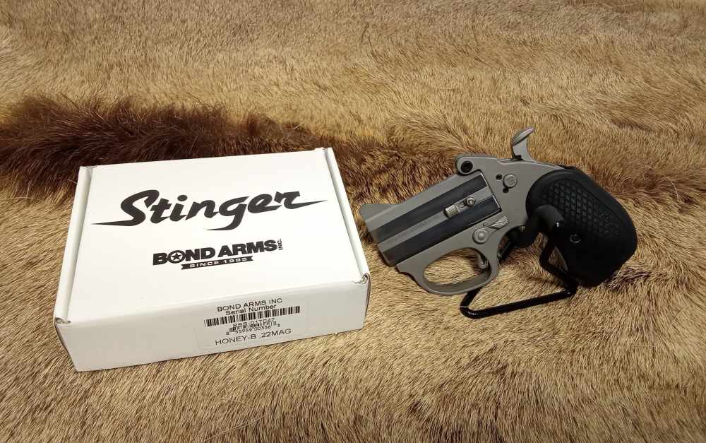 Brand New BOND ARMS Honey-B .22 Mag derringer -img-0