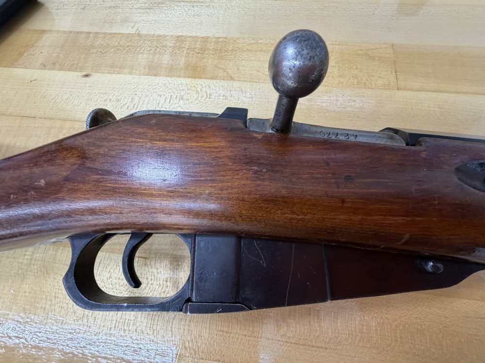 Soviet Mosin-Nagant Bolt-action Rifle in 7.62x54R - Made 1926-img-13