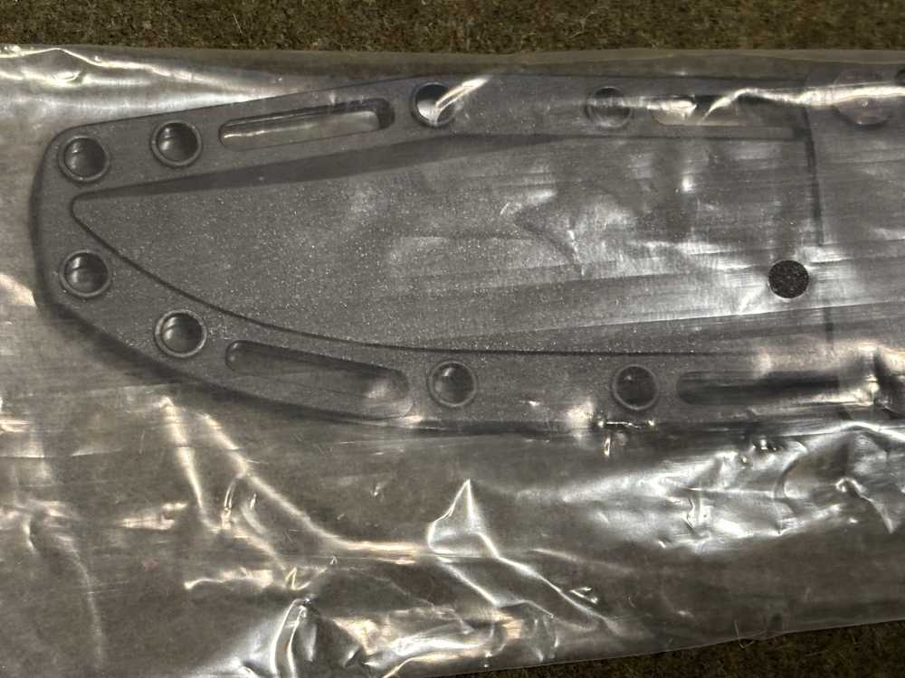 New Old Stock - Cold Steel SRK Knife and Kydex Sheath - Excellent Condition-img-50