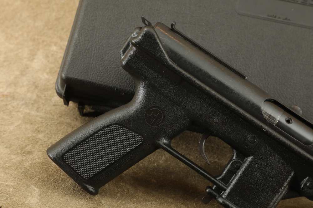 Intratec TEC-DC9 9mm 5" Threaded Semi Auto Pistol Cobray Tec-9 & Mag -img-3