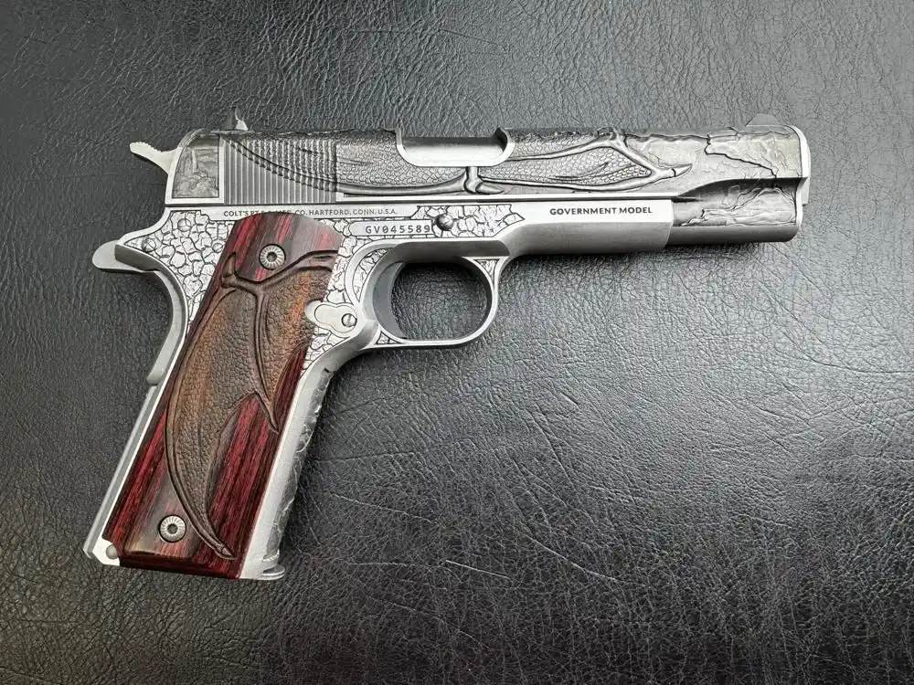 COLT 1911 GOVERNMENT DRAGON Pistol AAA Engraved 1 of 300 Fixed GI Sights -img-1