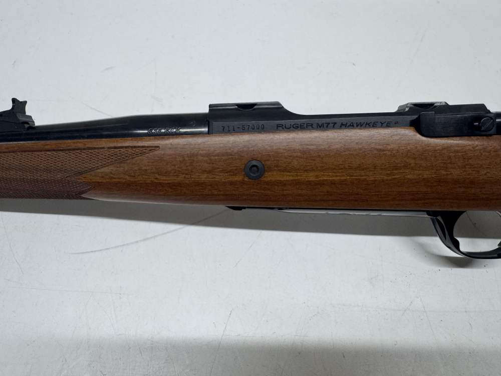 Ruger M77 Hawkeye 338 RCM LNIB-img-8