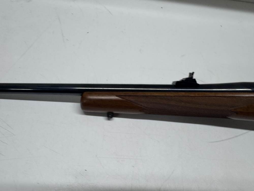Ruger M77 Hawkeye 338 RCM LNIB-img-10