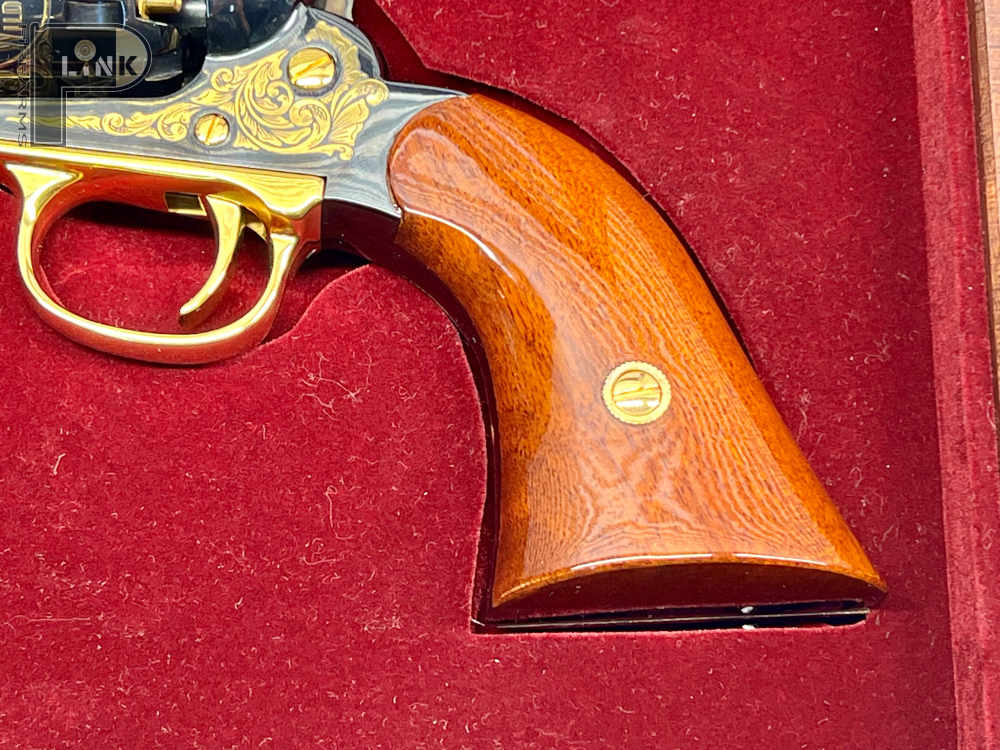 TAYLOR & CO 1858 BUFFALO BILL TRIBUTE 8" (.45 BPM)-img-3