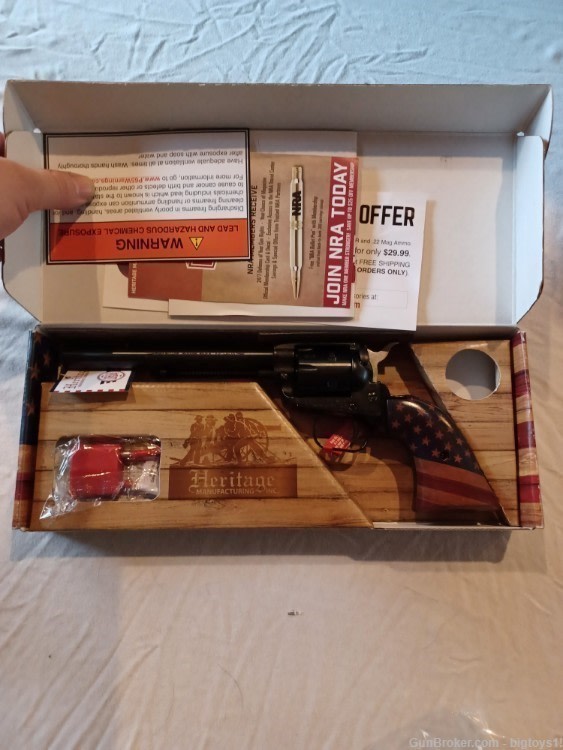 heritage revolver-img-0